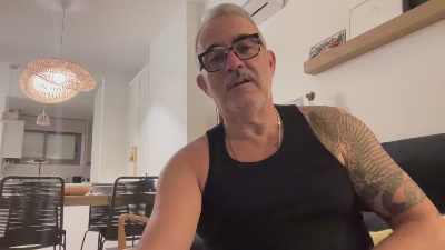 ericparis live cam on Cam4