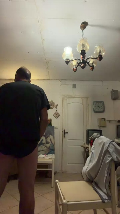 erma90 live cam on Cam4