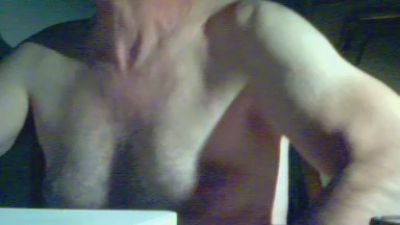 ermano43 live cam on Cam4