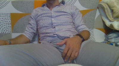 eros1981hot1 live cam on Cam4