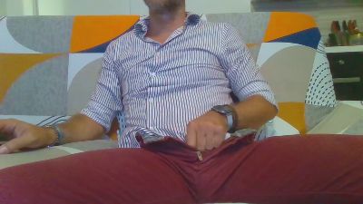 eros1981hot1 live cam on Cam4