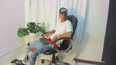 eros_blessed live cam on Cam4
