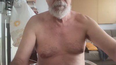 erre4fff live cam on Cam4