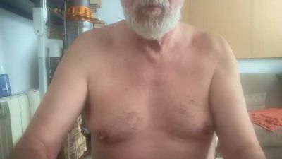 erre4fff live cam on Cam4