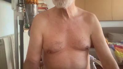 erre4fff live cam on Cam4