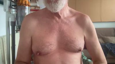 erre4fff live cam on Cam4