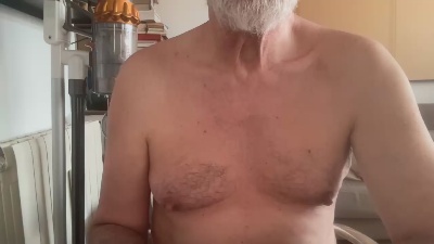 erre4fff live cam on Cam4