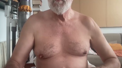 erre4fff live cam on Cam4