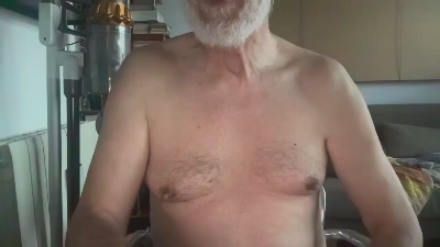 erre4fff live cam on Cam4