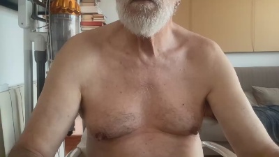 erre4fff live cam on Cam4