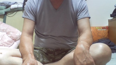eru62 live cam on Cam4