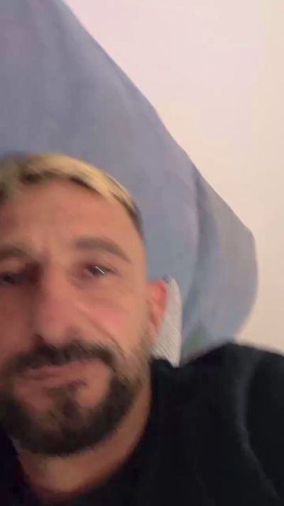 ervinsaraci20g1 live cam on Cam4