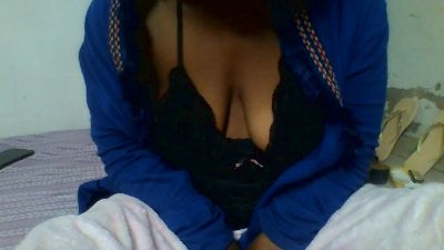 esmeli live cam on Cam4