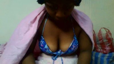 esmeli live cam on Cam4