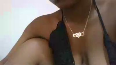 esmeli live cam on Cam4