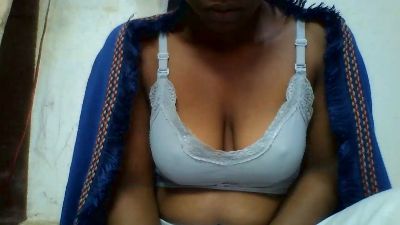 esmeli live cam on Cam4
