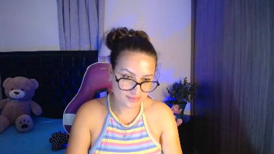 esmeralda098 live cam on Cam4