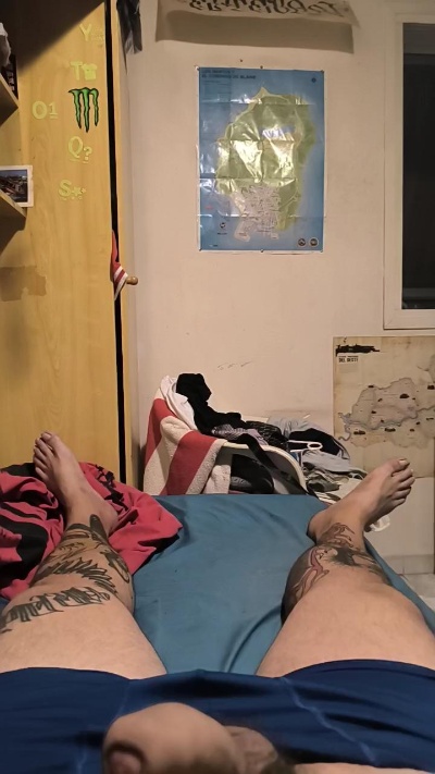 esteban2385 live cam on Cam4