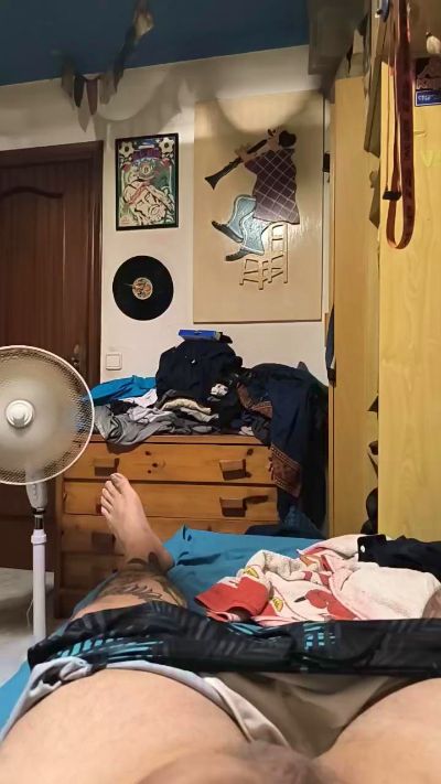 esteban2385 live cam on Cam4