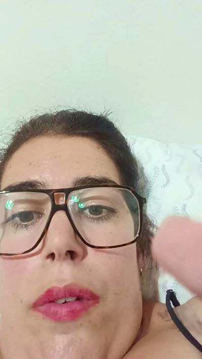 estrella229 live cam on Cam4