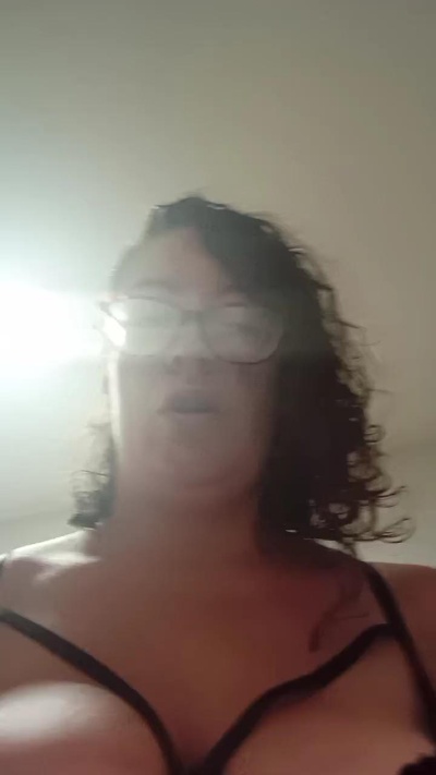 estrella232 live cam on Cam4