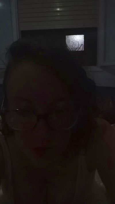estrella232 live cam on Cam4