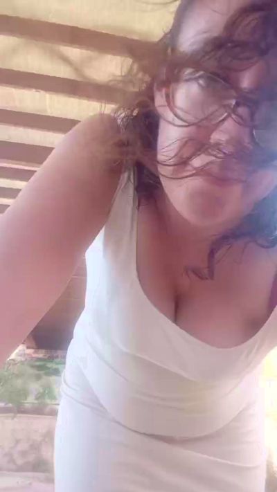 estrella232 live cam on Cam4