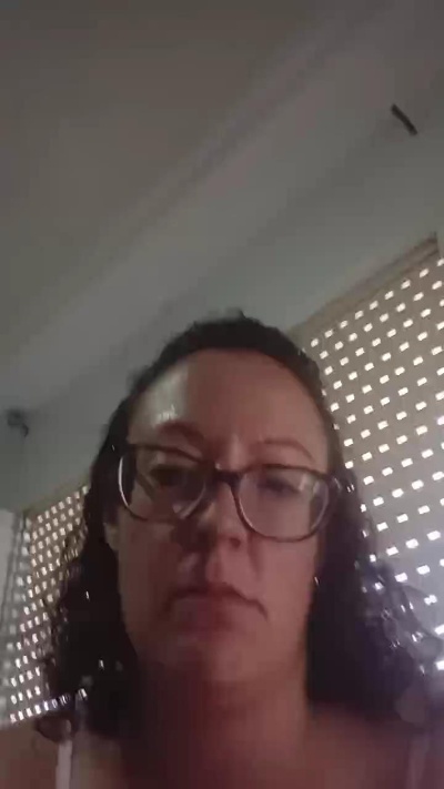 estrella232 live cam on Cam4