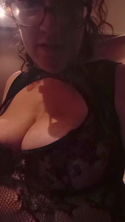 estrella232 live cam on Cam4