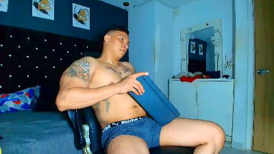ethan_dalton_22 live cam on Cam4