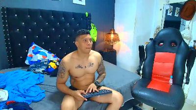 ethan_dalton_22 live cam on Cam4