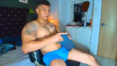 ethan_dalton_22 live cam on Cam4