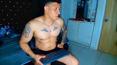 ethan_dalton_22 live cam on Cam4