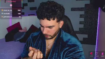 ethanhairy live cam on Cam4