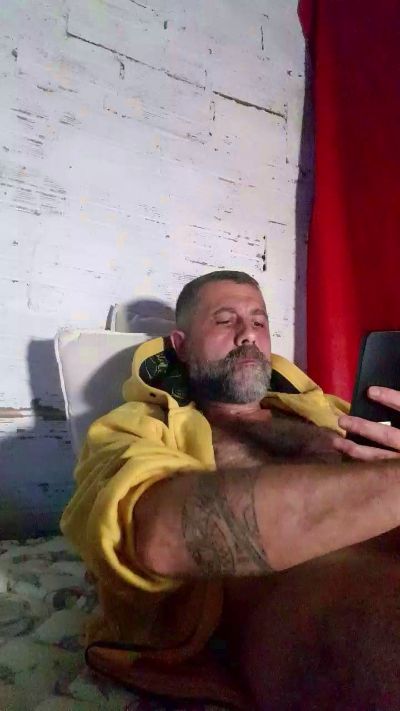euleandro_ live cam on Cam4