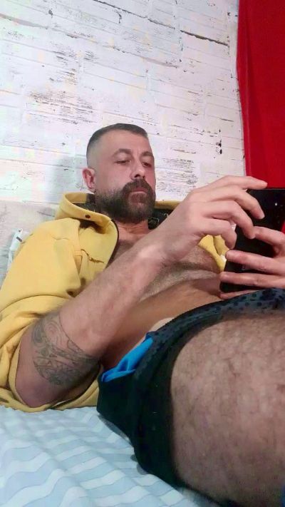 euleandro_ live cam on Cam4