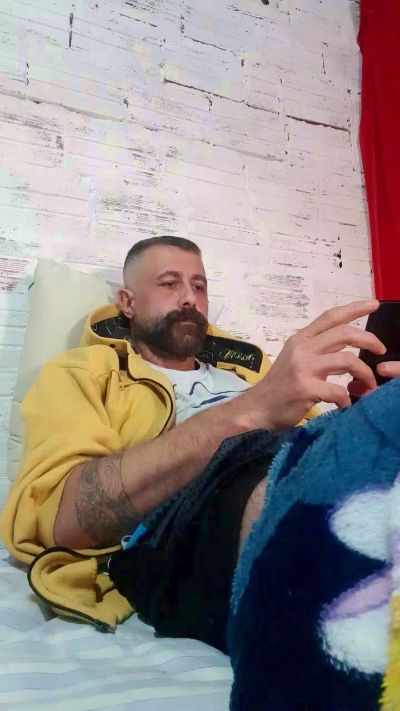 euleandro_ live cam on Cam4