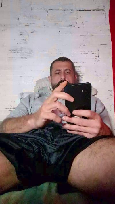 euleandro_ live cam on Cam4