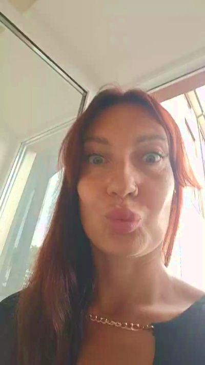 eva_blond_hot live cam on Cam4
