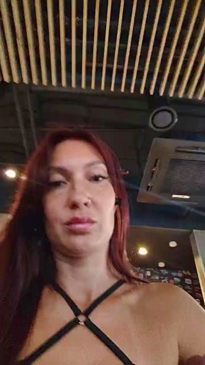 eva_blond_hot live cam on Cam4