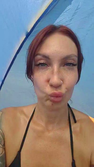 eva_blond_hot live cam on Cam4