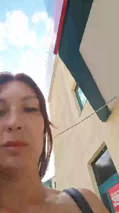 eva_blond_hot live cam on Cam4