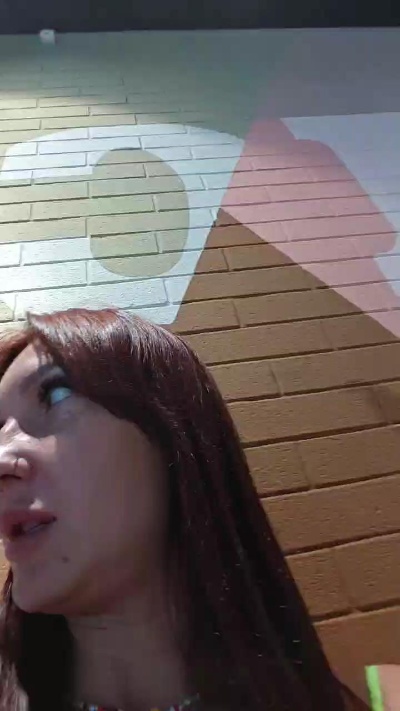 eva_blond_hot live cam on Cam4