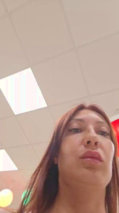 eva_blond_hot live cam on Cam4
