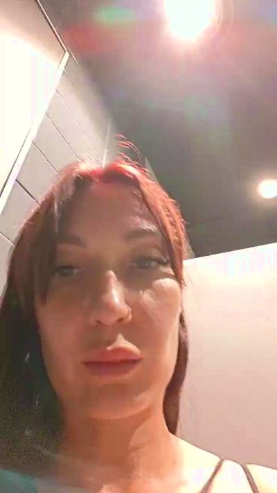 eva_blond_hot live cam on Cam4