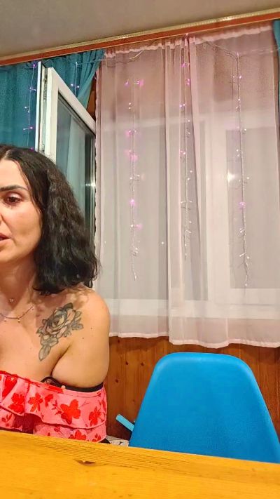 eva_blond_hot live cam on Cam4