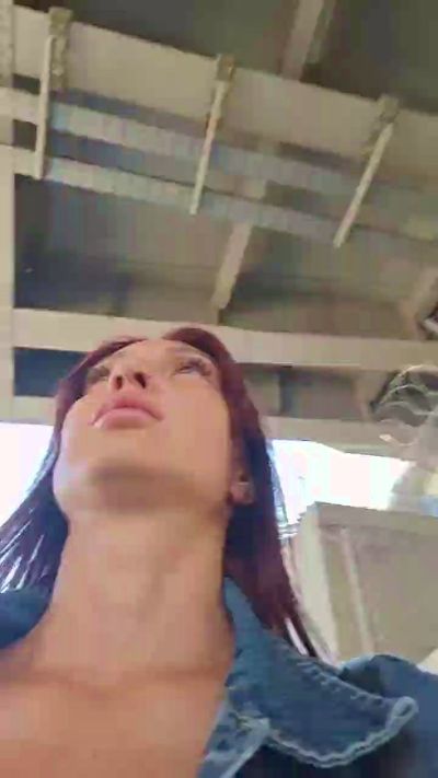 eva_blond_hot live cam on Cam4