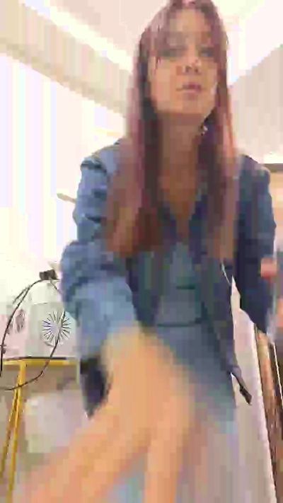 eva_blond_hot live cam on Cam4
