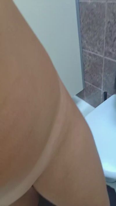 eva_blond_hot live cam on Cam4