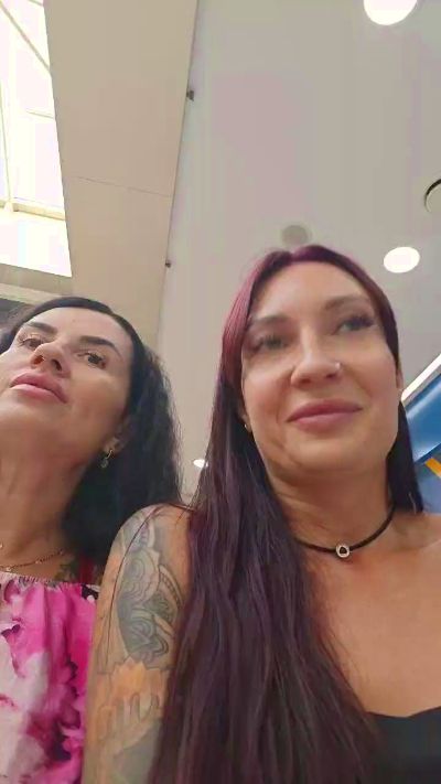 eva_blond_hot live cam on Cam4